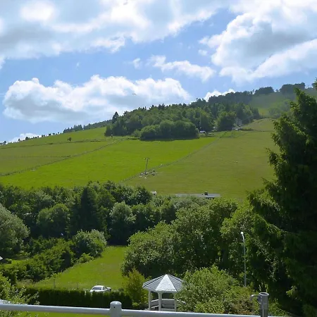 Mit Terrasse Im Skigebiet Stryck